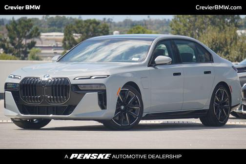 2026 BMW 750e i xDrive