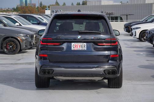 2026 BMW X7 M60i