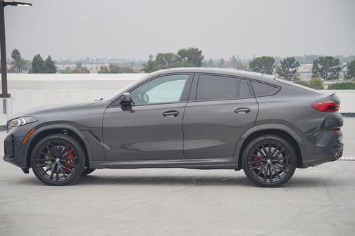 2026 BMW X6 M60i