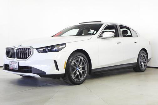 2025 BMW i5 eDrive40