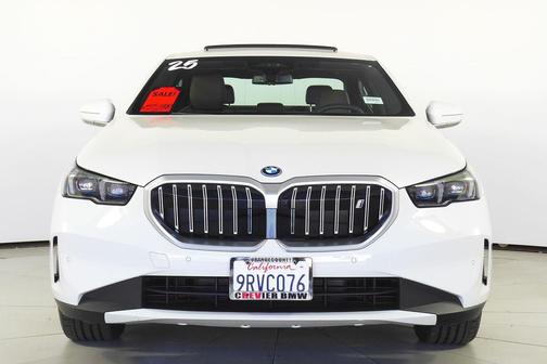 2025 BMW i5 eDrive40