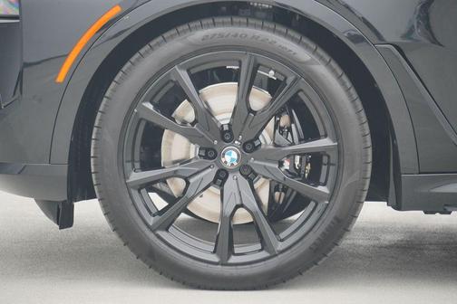 2026 BMW X7 M60i