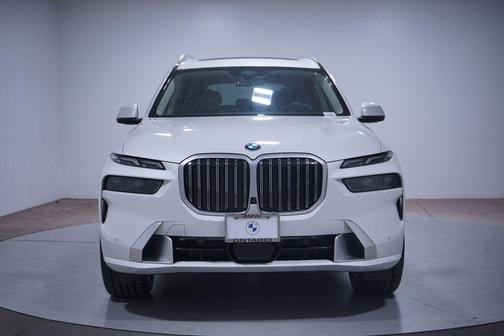 2024 BMW X7 