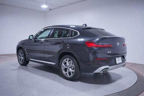 2024 BMW X4 xDrive30i