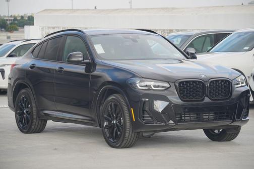 2025 BMW X4 xDrive30i