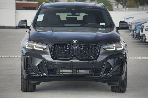 2025 BMW X4 xDrive30i