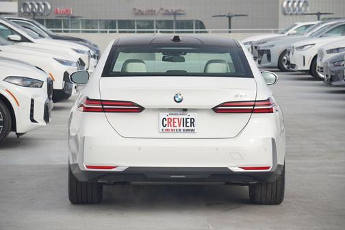 2025 BMW 530 i