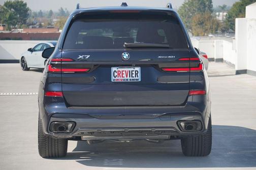 2026 BMW X7 xDrive40i