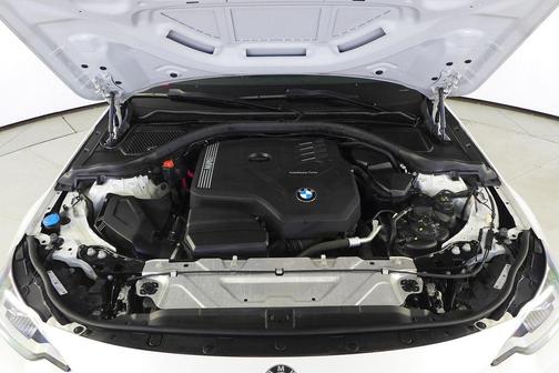 2023 BMW 230 i xDrive
