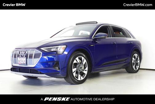 2022 Audi e-tron Premium Plus