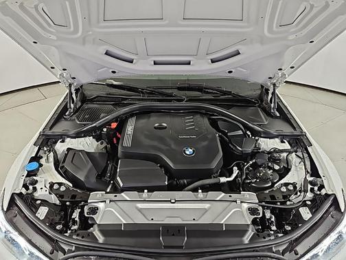 2023 BMW 330 330i