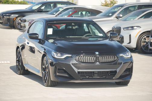 2025 BMW 230 i