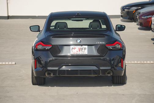 2025 BMW 230 i