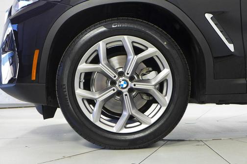 2023 BMW X4 xDrive30i