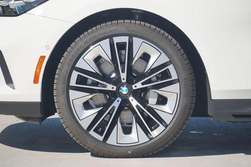 2026 BMW 530 i