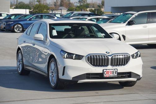 2025 BMW 530 i