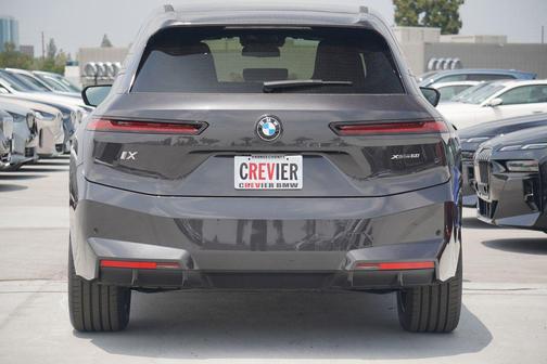 2026 BMW iX xDrive60