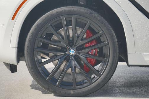 2026 BMW X6 xDrive40i