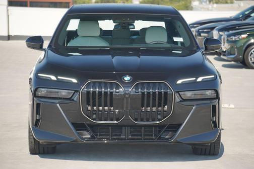 2025 BMW 760 i xDrive