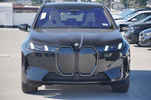 2026 BMW iX xDrive45