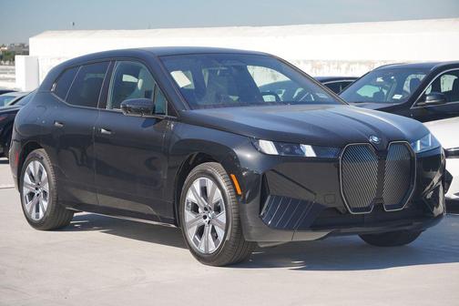 2026 BMW iX xDrive45
