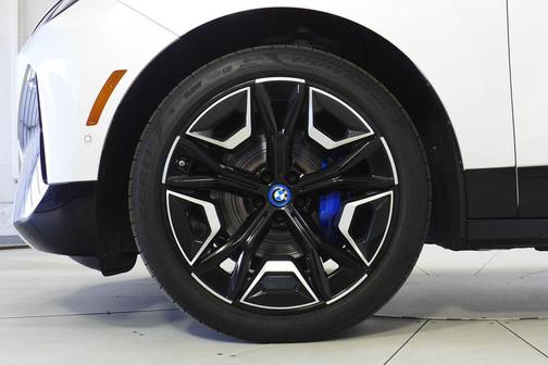 2024 BMW iX xDrive50
