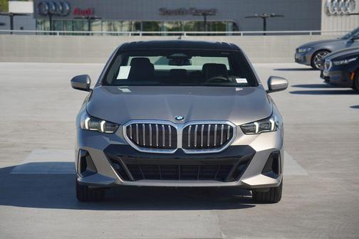 2025 BMW 530 530i