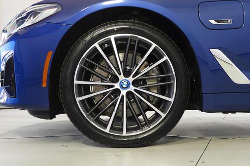 2023 BMW 530e Base