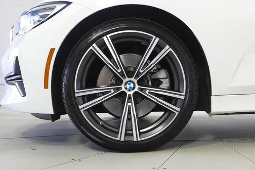 2022 BMW 330 330i