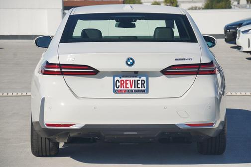 2026 BMW i5 eDrive40