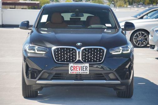 2025 BMW X4 xDrive30i