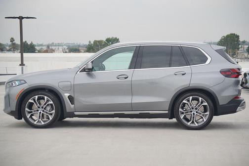 2026 BMW X5 PHEV xDrive50e