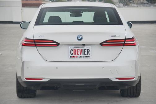 2026 BMW i5 xDrive40