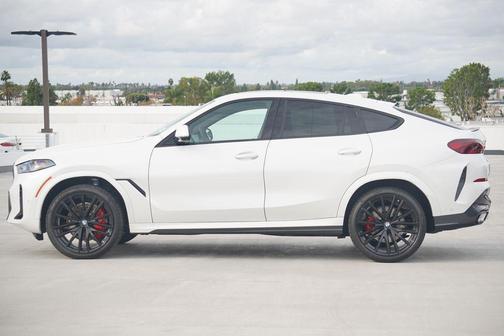 2026 BMW X6 xDrive40i