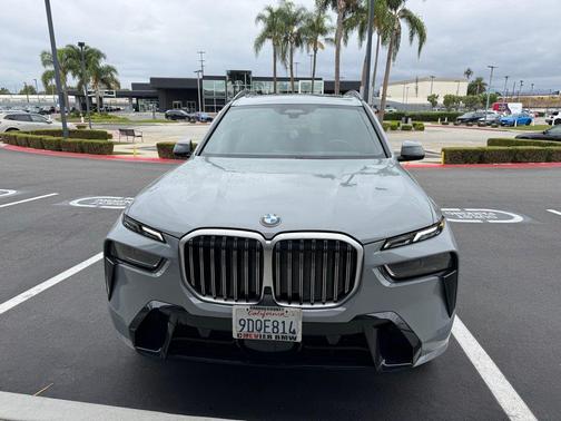 2023 BMW X7 xDrive40i