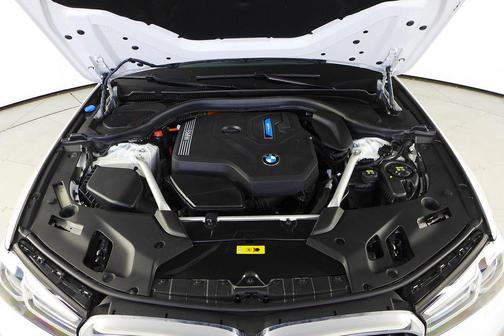 2023 BMW 530e Base