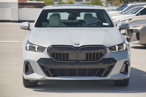 2026 BMW 530 i