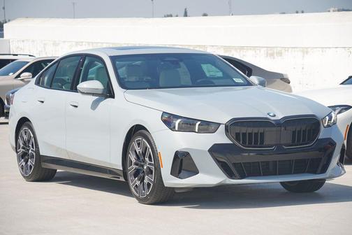 2026 BMW 530 i