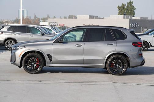 2026 BMW X5 M60i