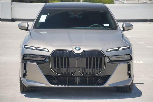 2025 BMW 760 i xDrive