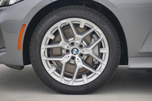 2026 BMW 330 xDrive NA