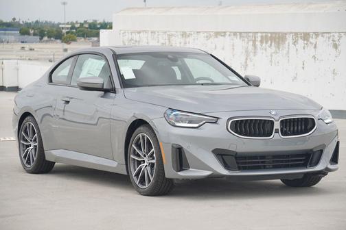2025 BMW 230 i