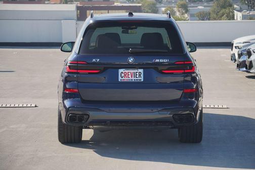 2026 BMW X7 M60i