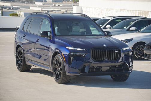 2026 BMW X7 M60i
