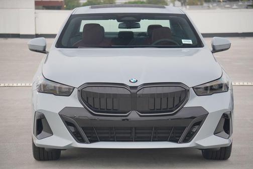 2026 BMW 530 i