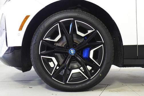 2024 BMW iX xDrive50