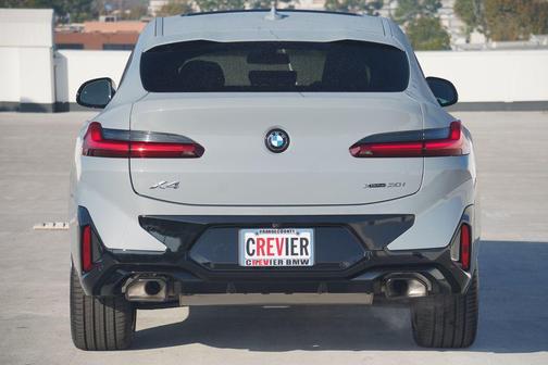 2025 BMW X4 xDrive30i