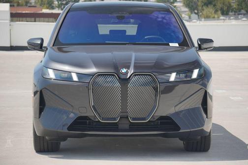 2026 BMW iX xDrive60