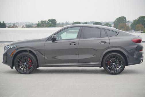 2026 BMW X6 xDrive40i