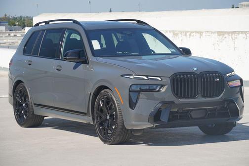 2026 BMW X7 M60i